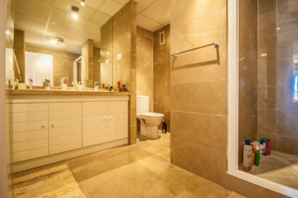 a95dc7bc78c0233c44caa224cd88be40 - 12