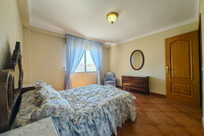 aaa33e0ea7da8ac4dff60e37c6f2bc95 - 23