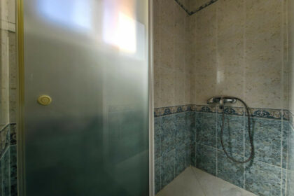 aaa33e0ea7da8ac4dff60e37c6f2bc95 - 25