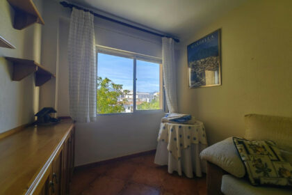 aaa33e0ea7da8ac4dff60e37c6f2bc95 - 28