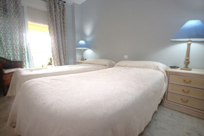 aada5b9b2dac50b2df14881dad2d4441 - 25