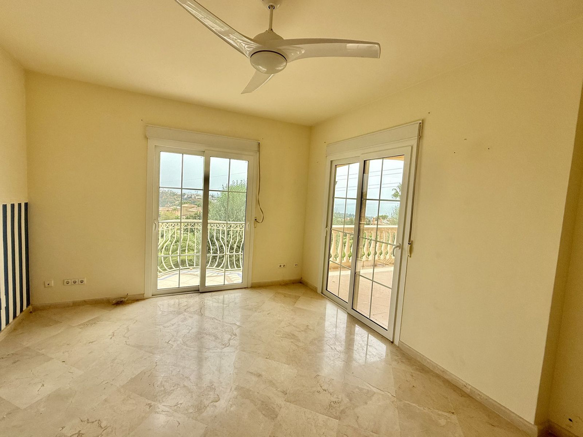 ab16b7552df16b2359eb4ad4b6391bcf - 10