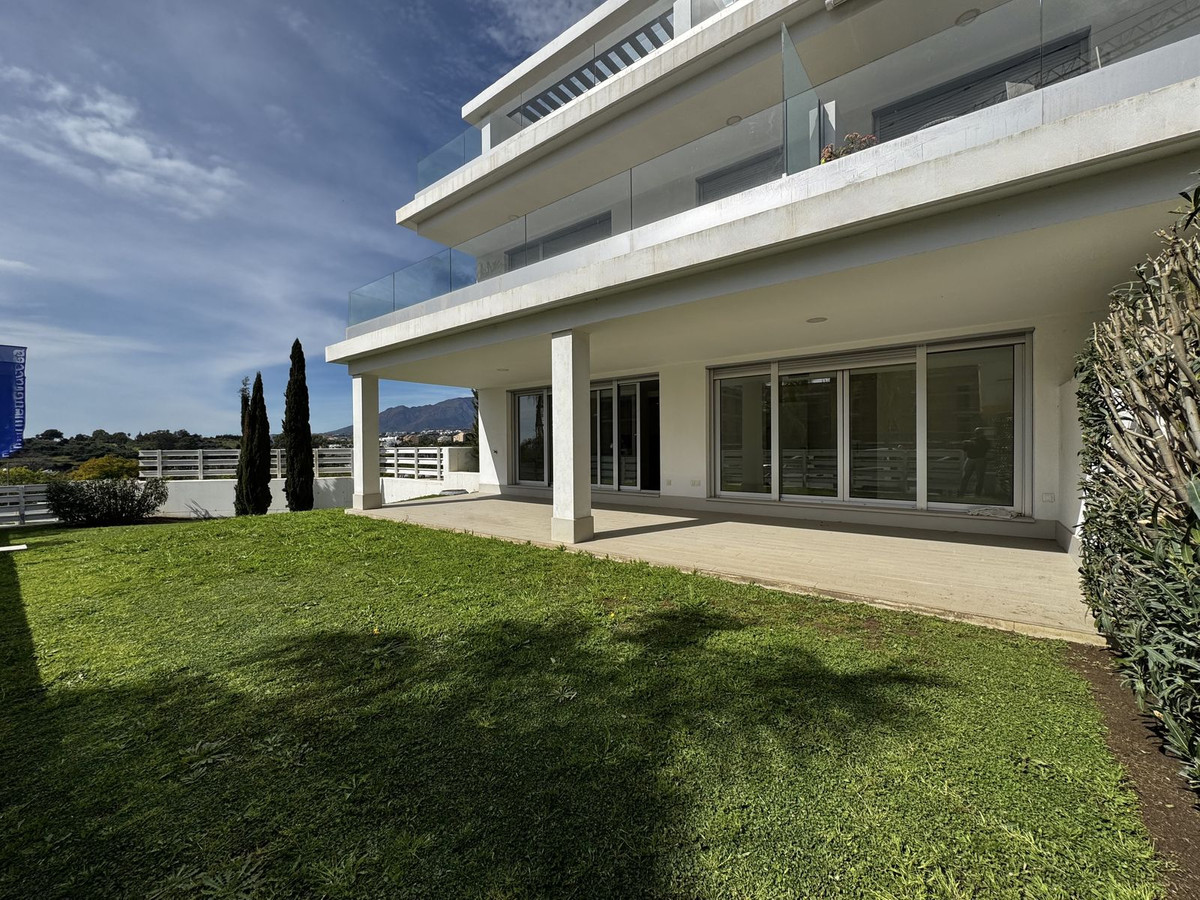 abdf3d9d5bbe15b517a70ea4d9d92f70 - 1