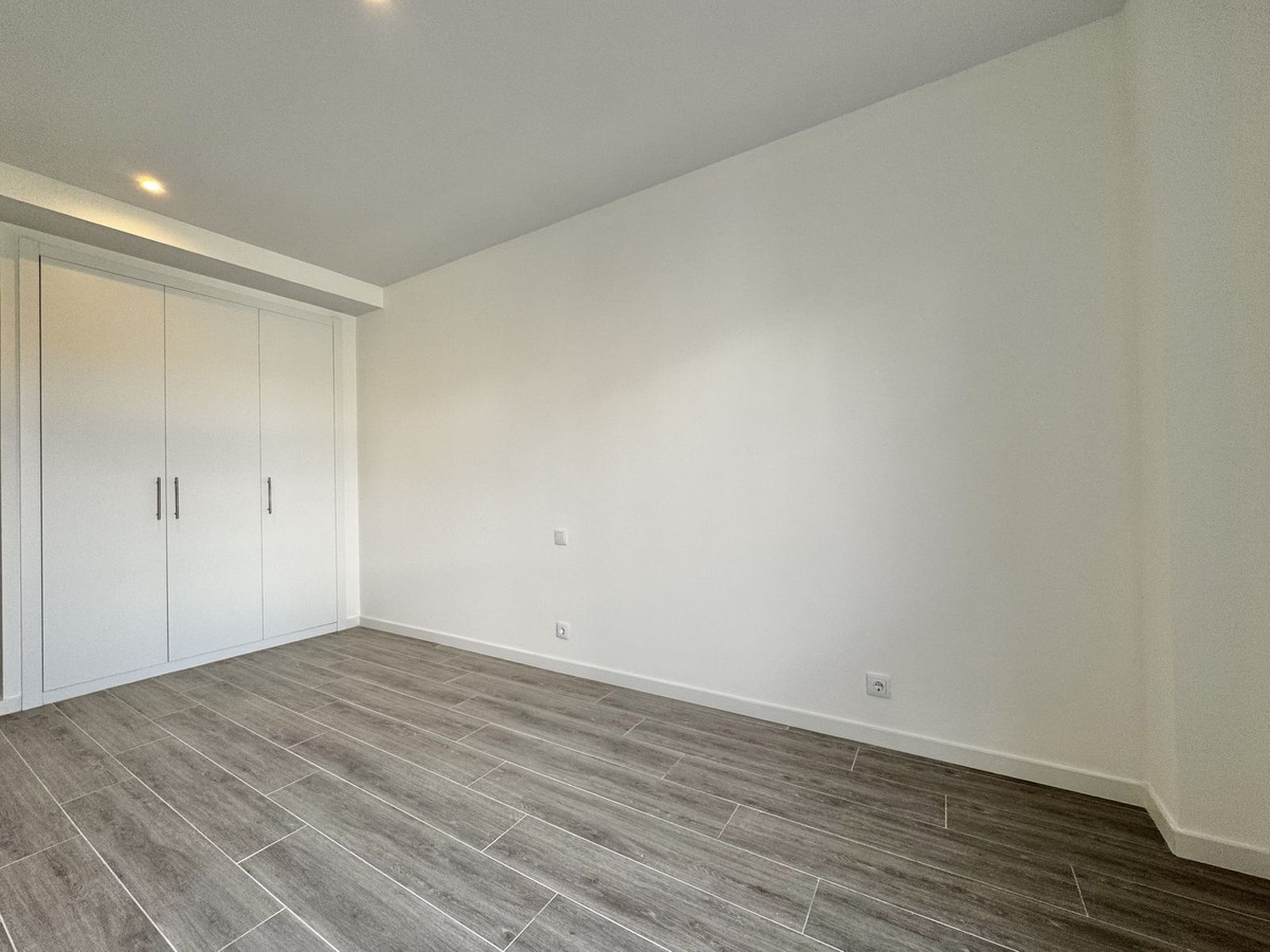 abdf3d9d5bbe15b517a70ea4d9d92f70 - 18