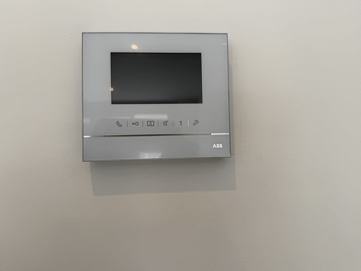 abdf3d9d5bbe15b517a70ea4d9d92f70 - 20