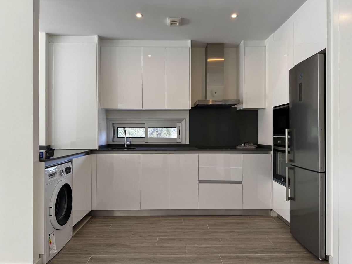 abdf3d9d5bbe15b517a70ea4d9d92f70 - 3