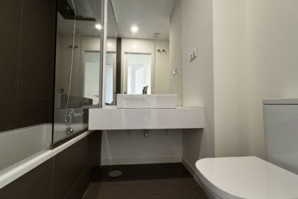 abdf3d9d5bbe15b517a70ea4d9d92f70 - 5