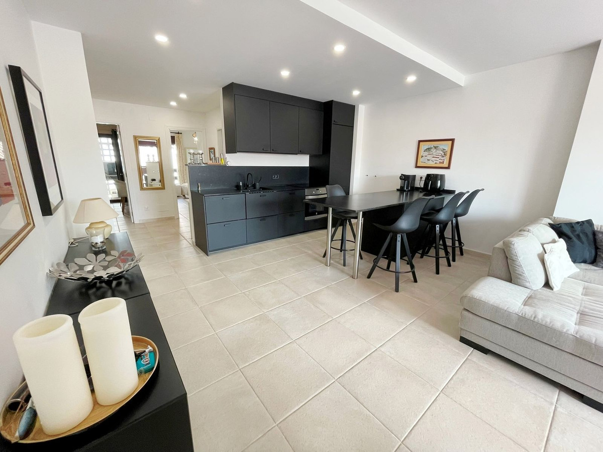 abfa346105ca900edc369e78e794a8d1 - 13