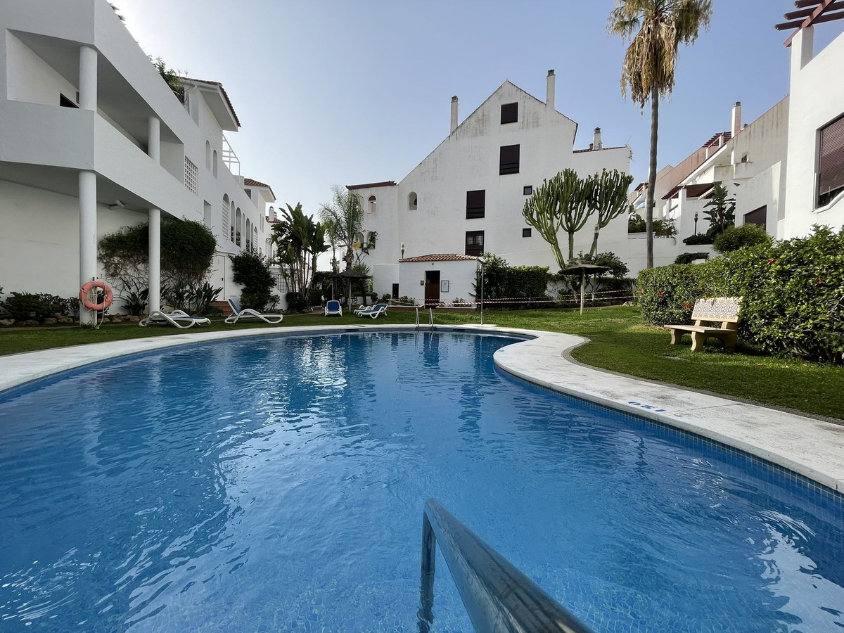 abfa346105ca900edc369e78e794a8d1 - 19