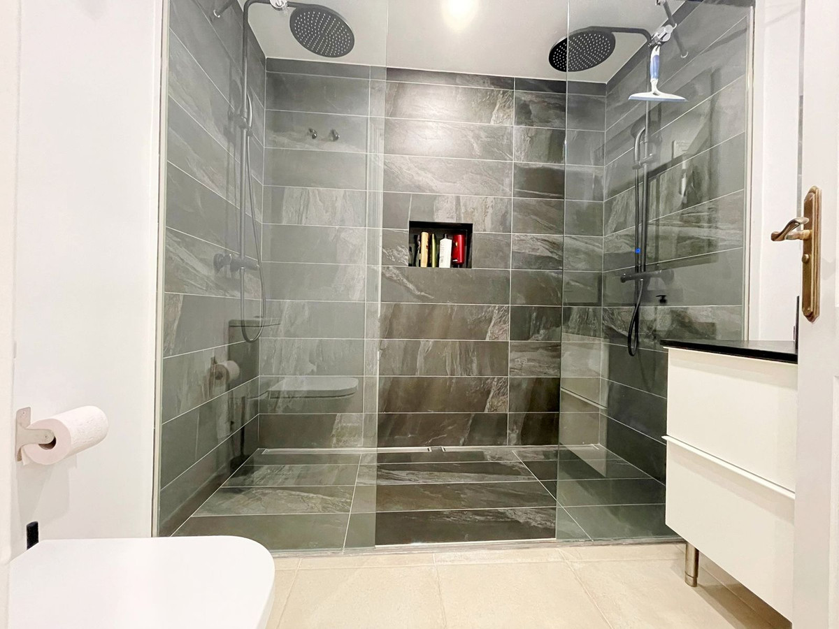 abfa346105ca900edc369e78e794a8d1 - 28