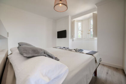 ac609927ce9c7beabecf2fd1b4af0aaa - 22