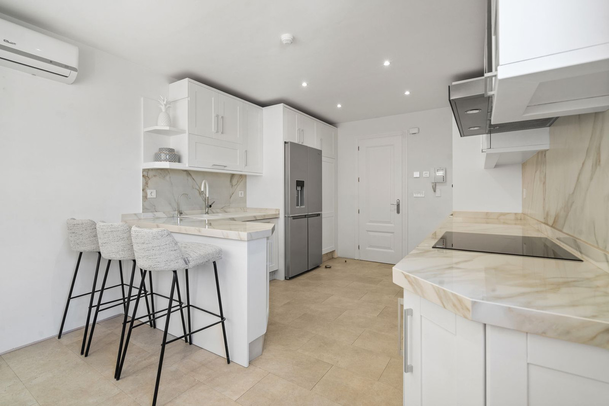 ac6120b1d45a5b003ef8b36fb391fed6 - 13