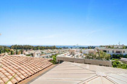 ac6120b1d45a5b003ef8b36fb391fed6 - 15