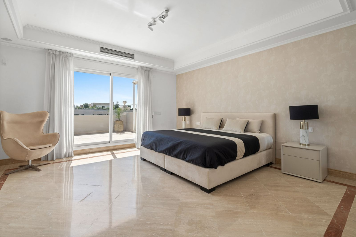 ac6120b1d45a5b003ef8b36fb391fed6 - 16