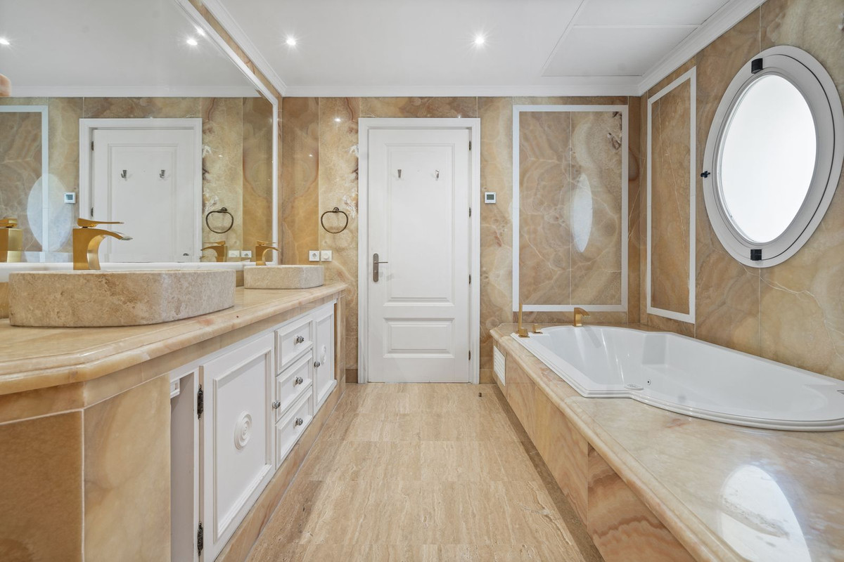 ac6120b1d45a5b003ef8b36fb391fed6 - 17