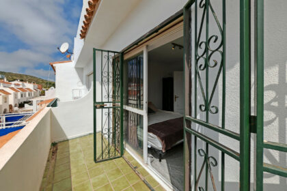 ac8e92c4520fcbc81ca0d1b5dfd1ce64 - 13