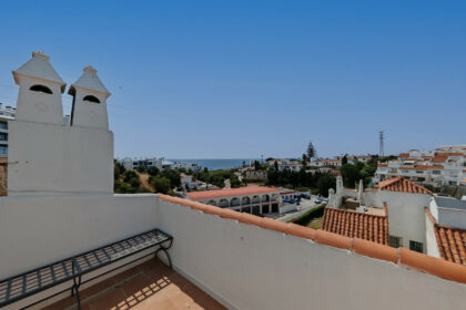 ac8e92c4520fcbc81ca0d1b5dfd1ce64 - 16