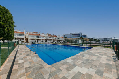 ac8e92c4520fcbc81ca0d1b5dfd1ce64 - 20