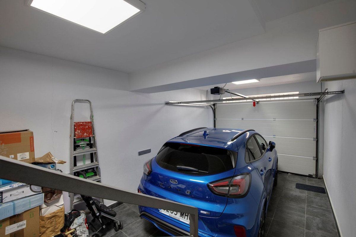 acaf16ae3ef1f80f75616c1cdcd3bbf1 - 25