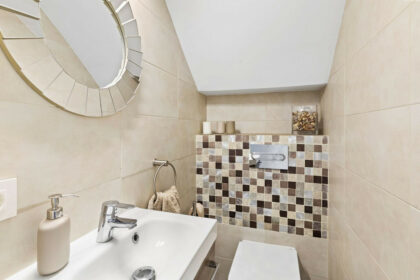 acaf16ae3ef1f80f75616c1cdcd3bbf1 - 28