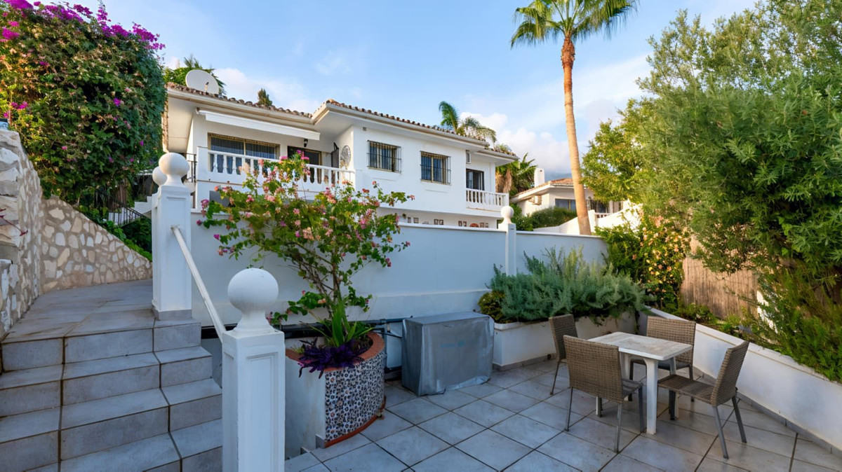 ace76f3b7ce6339ba1e9fe5fe1712534 - 1