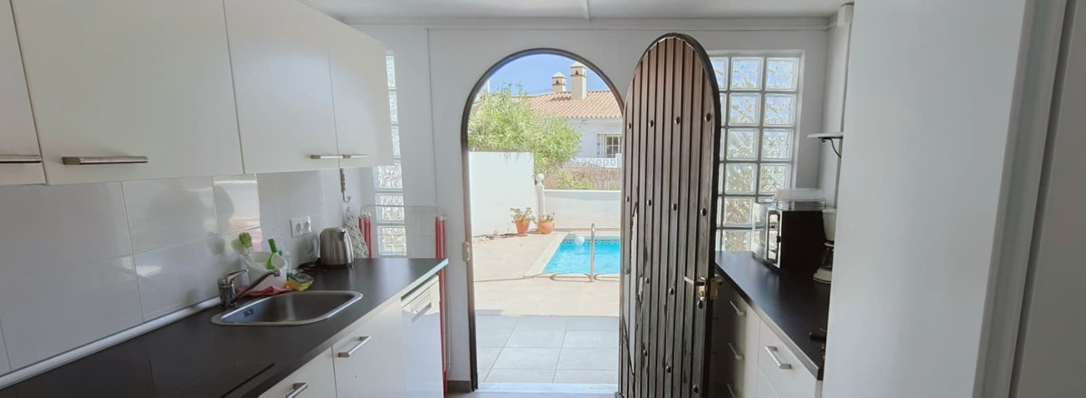 ace76f3b7ce6339ba1e9fe5fe1712534 - 11