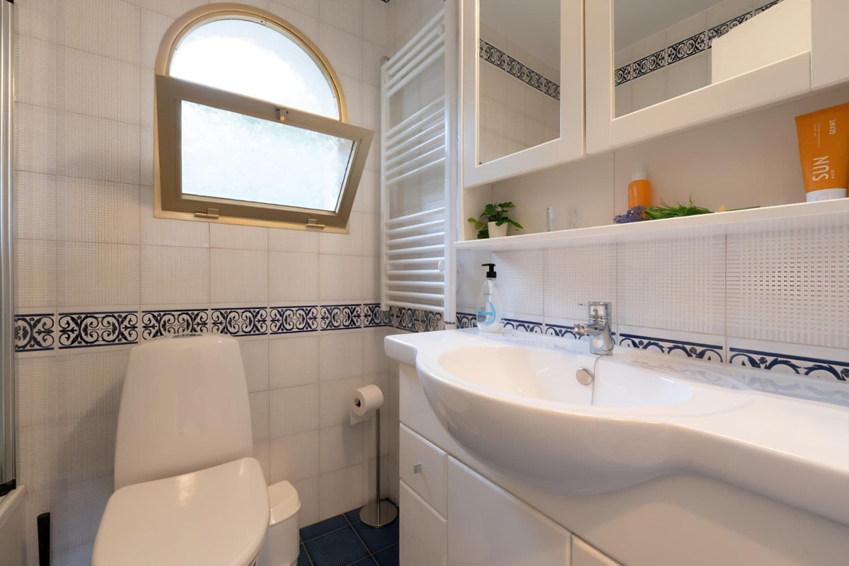 ace76f3b7ce6339ba1e9fe5fe1712534 - 16