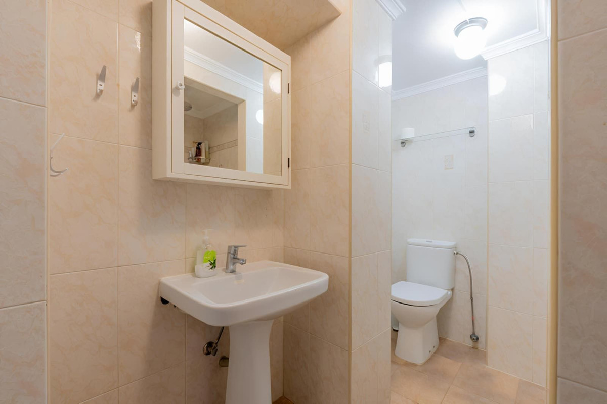 ace76f3b7ce6339ba1e9fe5fe1712534 - 18