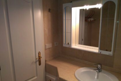 adb124ea3cfda63956d80ca610041d5a - 8