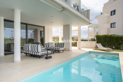 ade0323b18abda31b4cea69c233a4d79 - 23