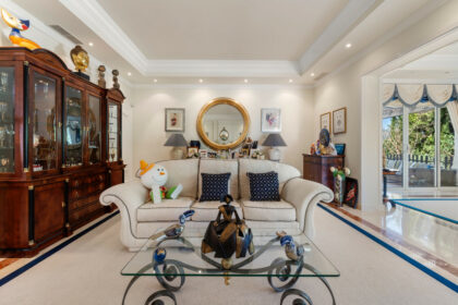 adf73979b8d03fe959b6fc8b2bbfdd85 - 19