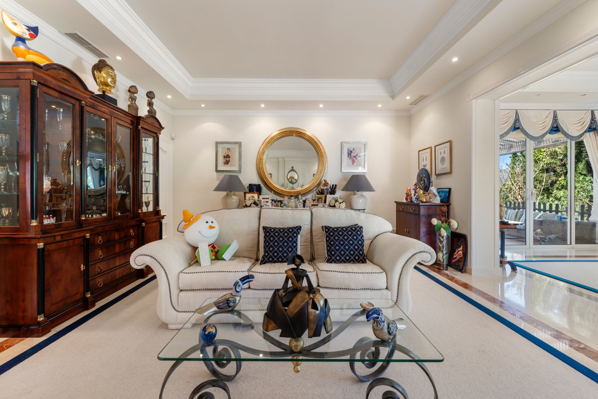 adf73979b8d03fe959b6fc8b2bbfdd85 - 19