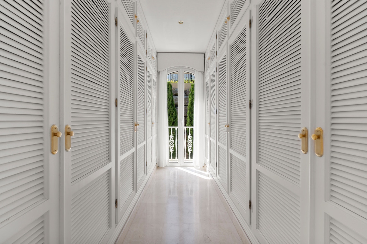 adf73979b8d03fe959b6fc8b2bbfdd85 - 21