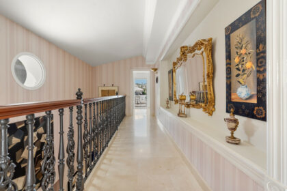 adf73979b8d03fe959b6fc8b2bbfdd85 - 24