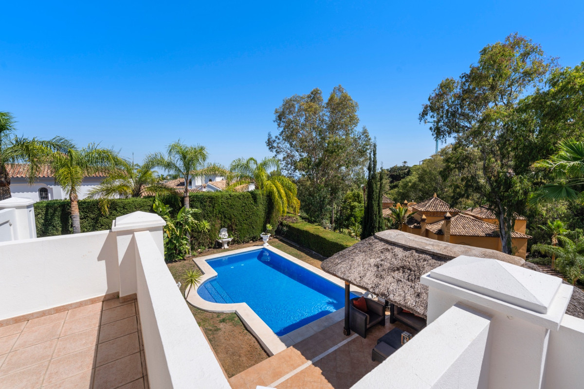 adf73979b8d03fe959b6fc8b2bbfdd85 - 28