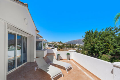 adf73979b8d03fe959b6fc8b2bbfdd85 - 29