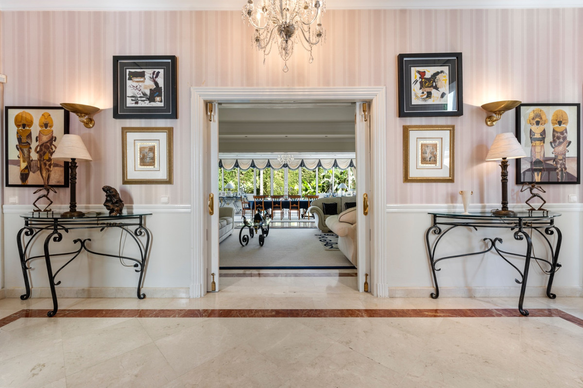 adf73979b8d03fe959b6fc8b2bbfdd85 - 31