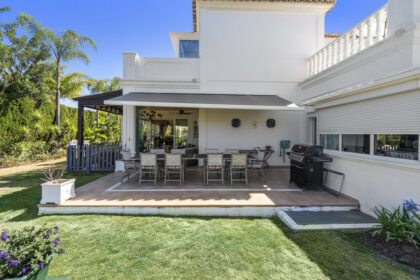 adf73979b8d03fe959b6fc8b2bbfdd85 - 37