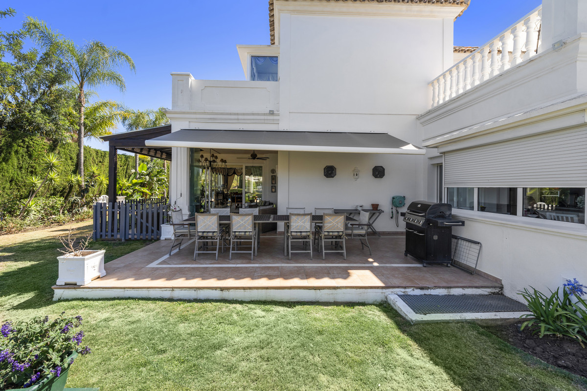 adf73979b8d03fe959b6fc8b2bbfdd85 - 37