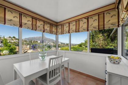 adf73979b8d03fe959b6fc8b2bbfdd85 - 43