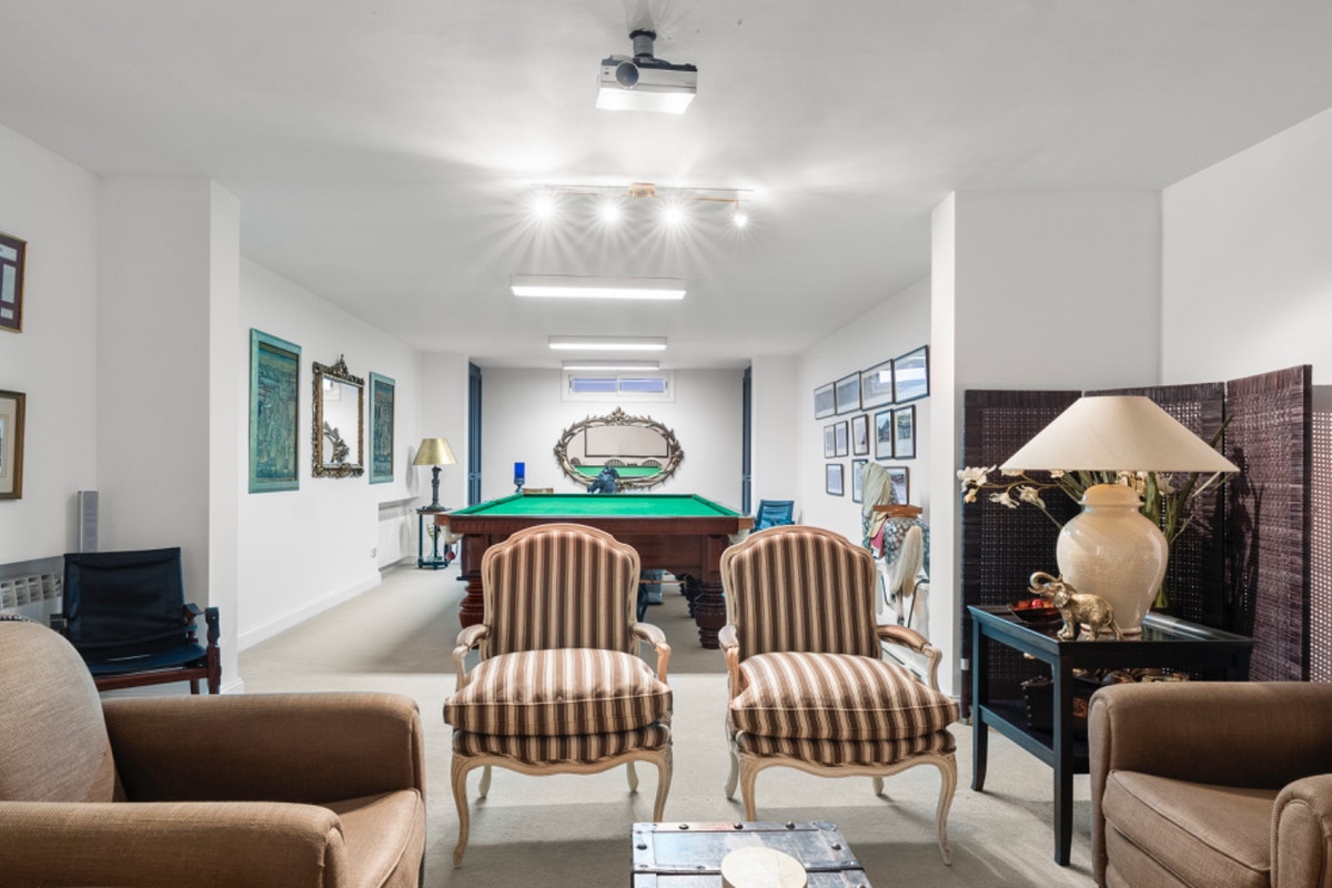 adf73979b8d03fe959b6fc8b2bbfdd85 - 46