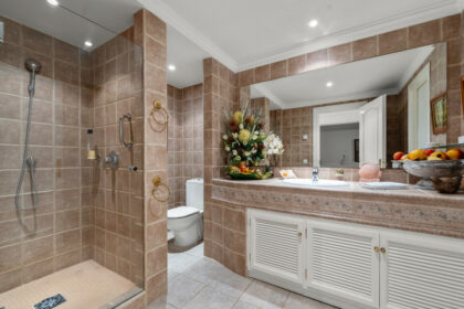 adf73979b8d03fe959b6fc8b2bbfdd85 - 49