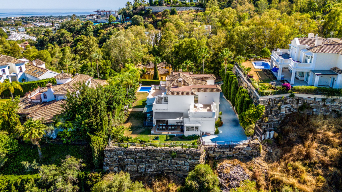 adf73979b8d03fe959b6fc8b2bbfdd85 - 52