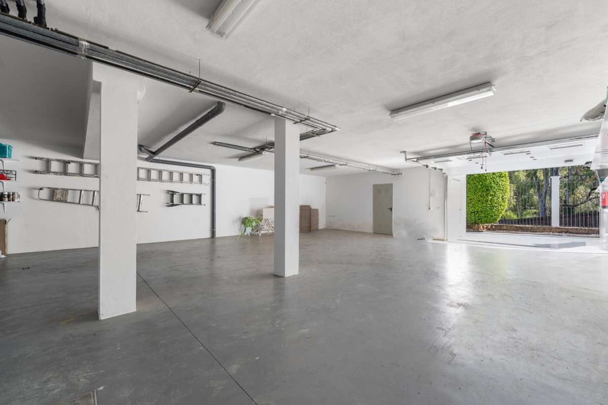 adf73979b8d03fe959b6fc8b2bbfdd85 - 56