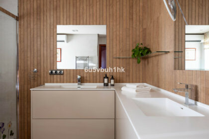 aedbdb2e9ef6f26a1b26f382c0300f3b - 19