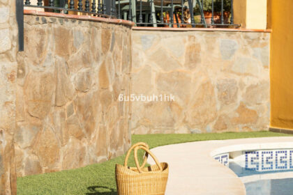 aedbdb2e9ef6f26a1b26f382c0300f3b - 46