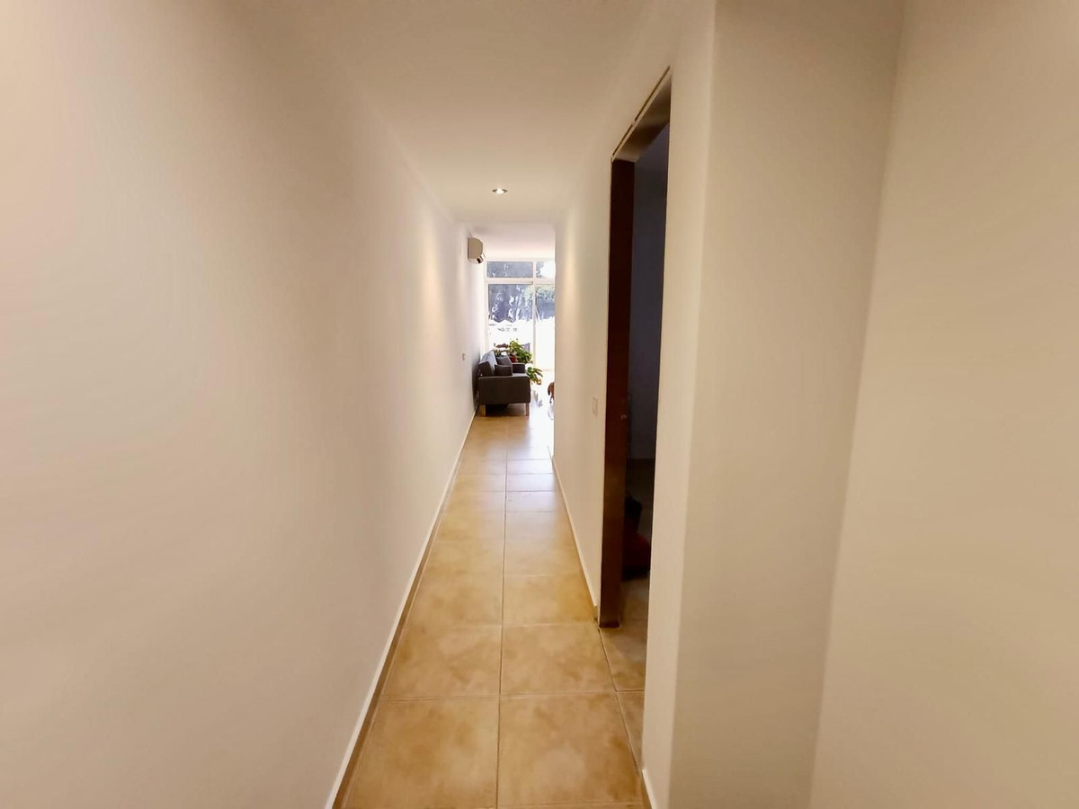 aef6a50242a24b33e70fdc0fe547e93e - 11