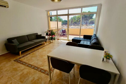 aef6a50242a24b33e70fdc0fe547e93e - 8