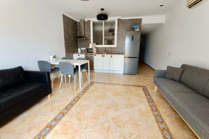 aef6a50242a24b33e70fdc0fe547e93e - 9