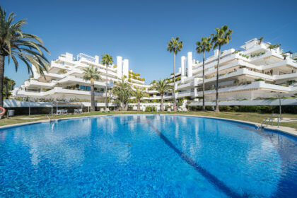 af951da3927df1a5a0331cd8e7d2800e - 17